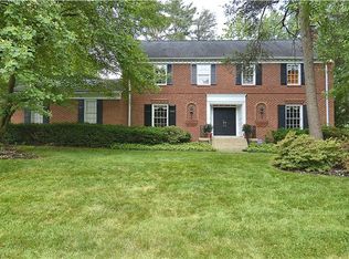 6820 Newbold Dr, Bethesda, MD 20817