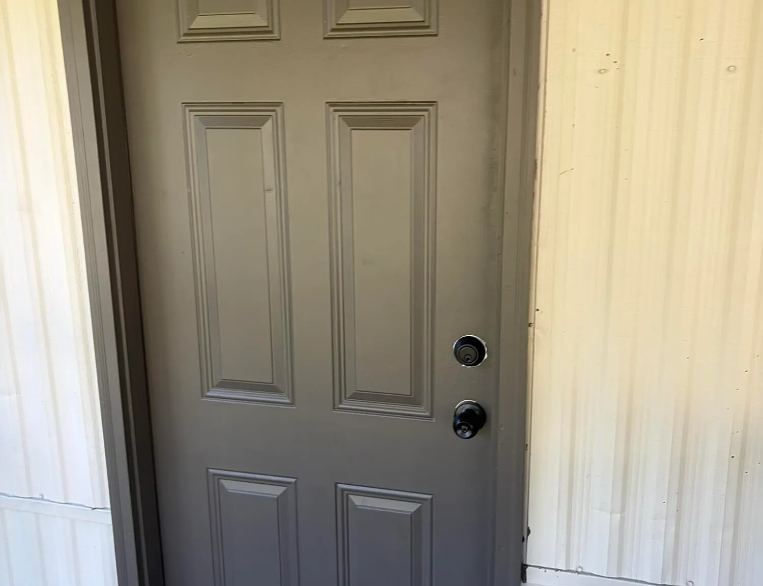 3 bed, 1150 sqft, $1,300 — Photo 2
