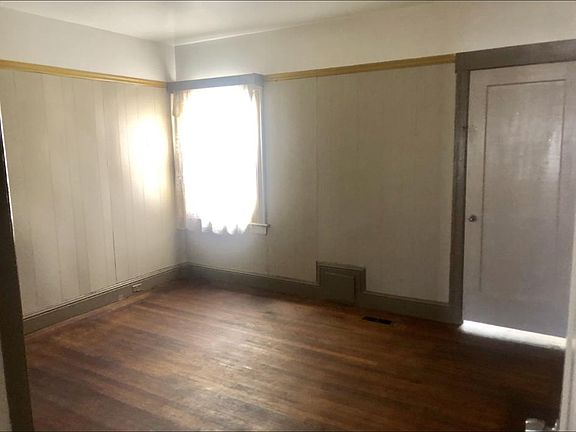 4th image of 691 Huron Ave