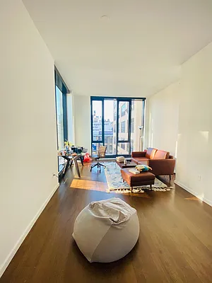 Rented by Oxford Property Group | media 22