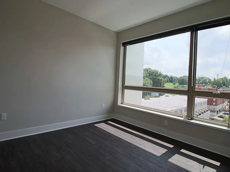 Main2525 — Photo 37