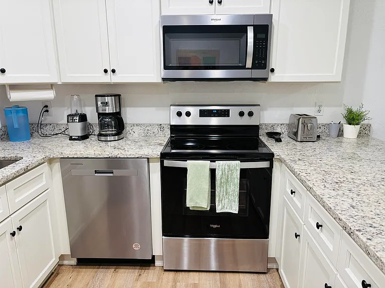1252 High Rd — Photo 8