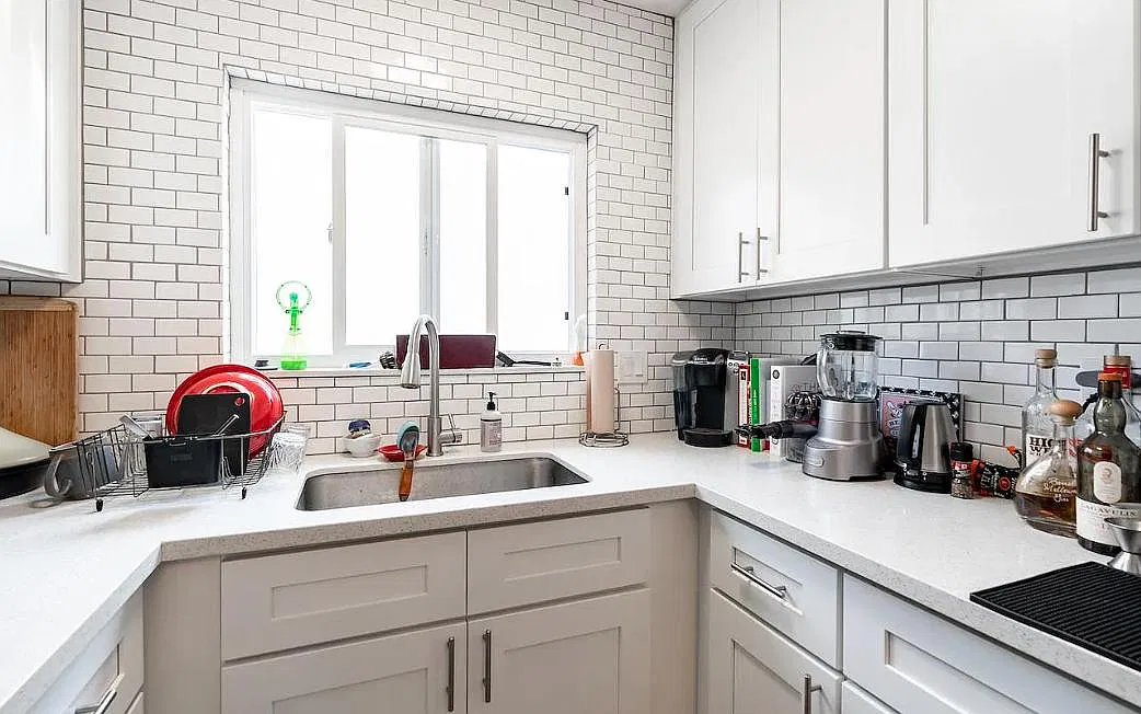 2 bed, 1000 sqft, $3,695 — Photo 4
