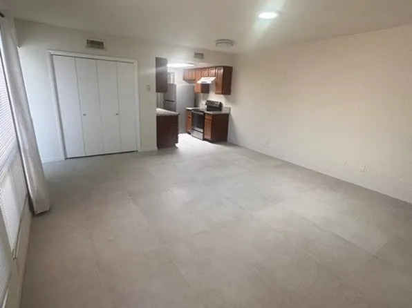180 W Calle Del Chancero, Green Valley, AZ 85614
