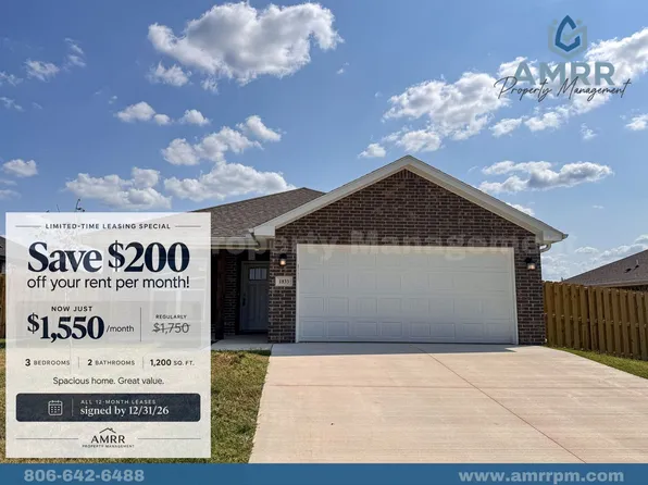 1833 Porter St, Pea Ridge, AR 72751