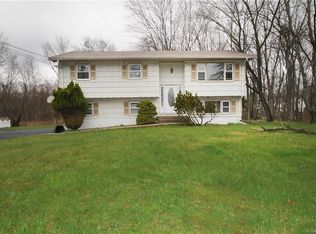 766 Birchwood Ct, Valley Cottage, NY 10989