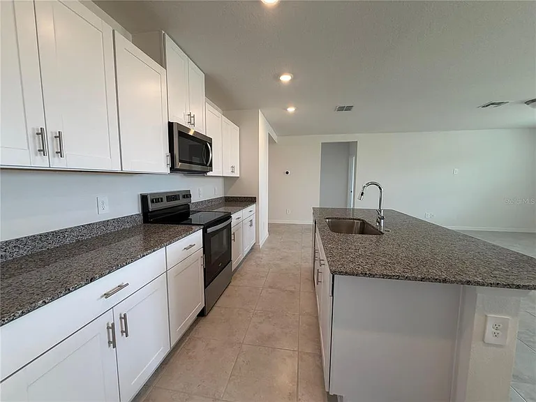 5009 Katrina Dr — Photo 41
