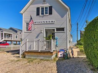 22 W End Dr, Old Lyme, CT 06371