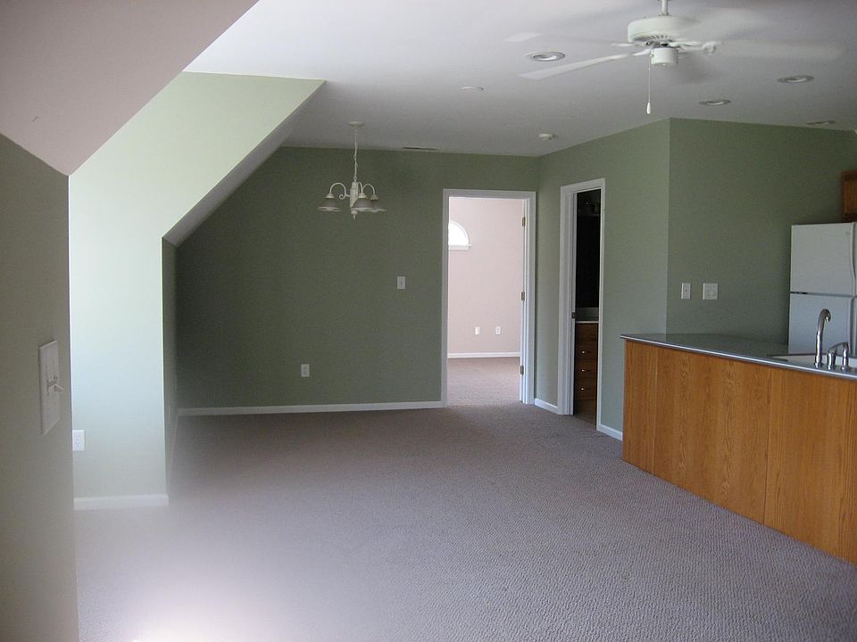 2nd image of 3401 Old Lynchburg Rd