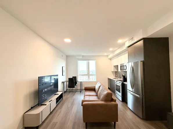 800 1/2 S Western Ave #A, Los Angeles, CA 90005