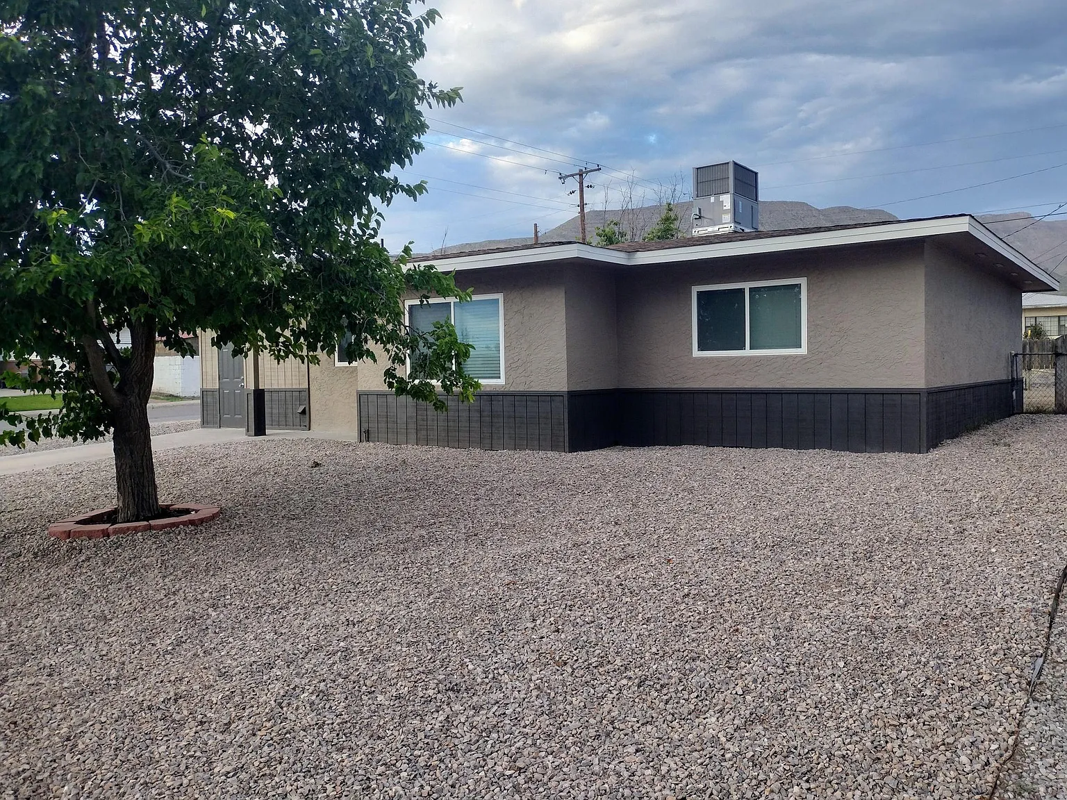3 bed, 1350 sqft, $1,550 — Photo 1