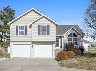 202 Lookout, Buckner, MO 64016