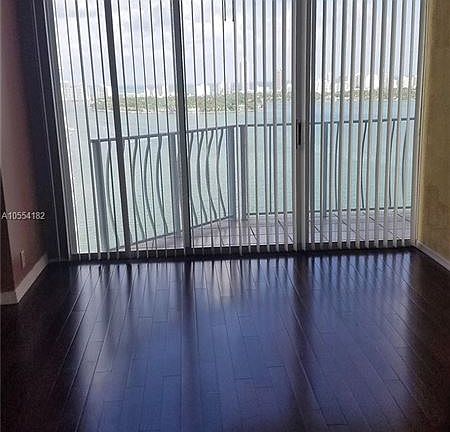 5th image of 7601 E Treasure Dr Penthouse 204