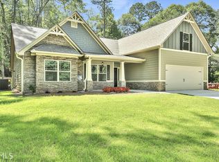 235 Pine Cir #2, Fayetteville, GA 30214