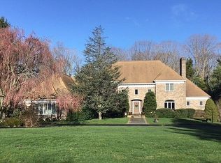 6 October Hill Rd, Woodbridge, CT 06525