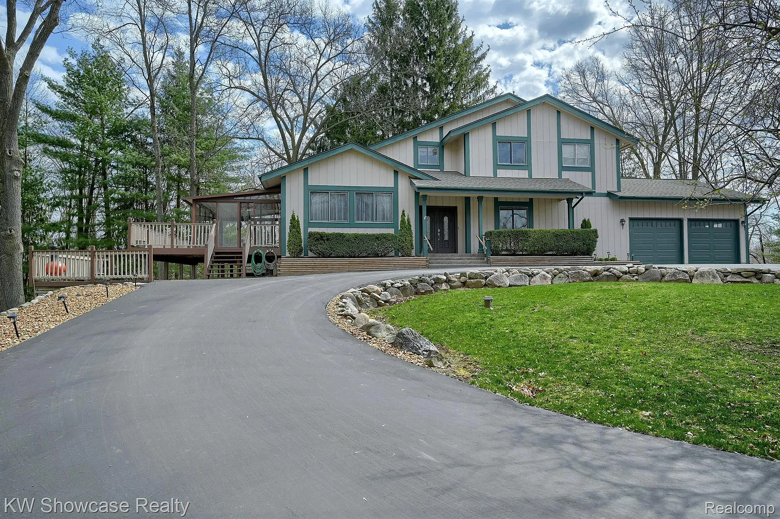 11329 Newman Rd photo 1