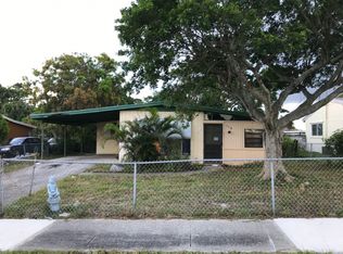 110 Ocean Pkwy, Ocean Ridge, FL 33435