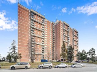 100 Wingarden Ct #1708, Toronto, ON M1B 2P4