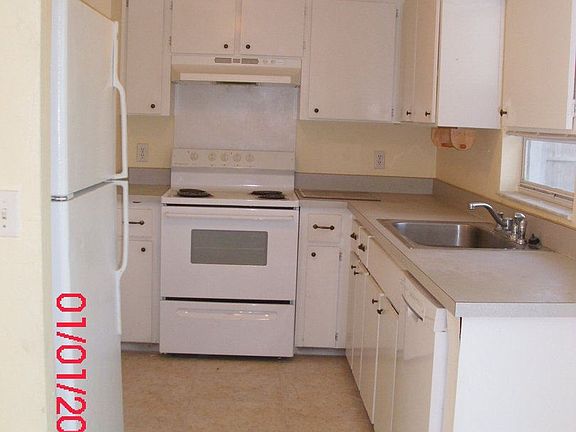5th image of 2327 Travelers Palm Dr