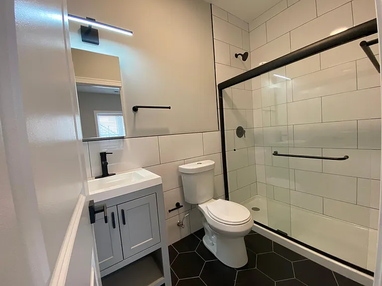 2355 W 18th Pl #2R — Photo 10