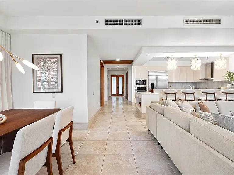 500 Plantation Village Dr #3-208 — Photo 7