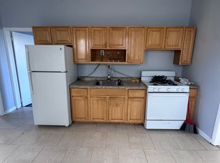 41 W 54th St, Bayonne, NJ 07002