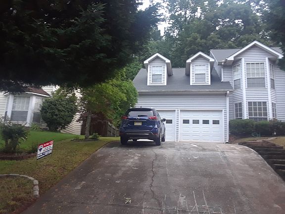 5th image of 7168 Woodstone Dr