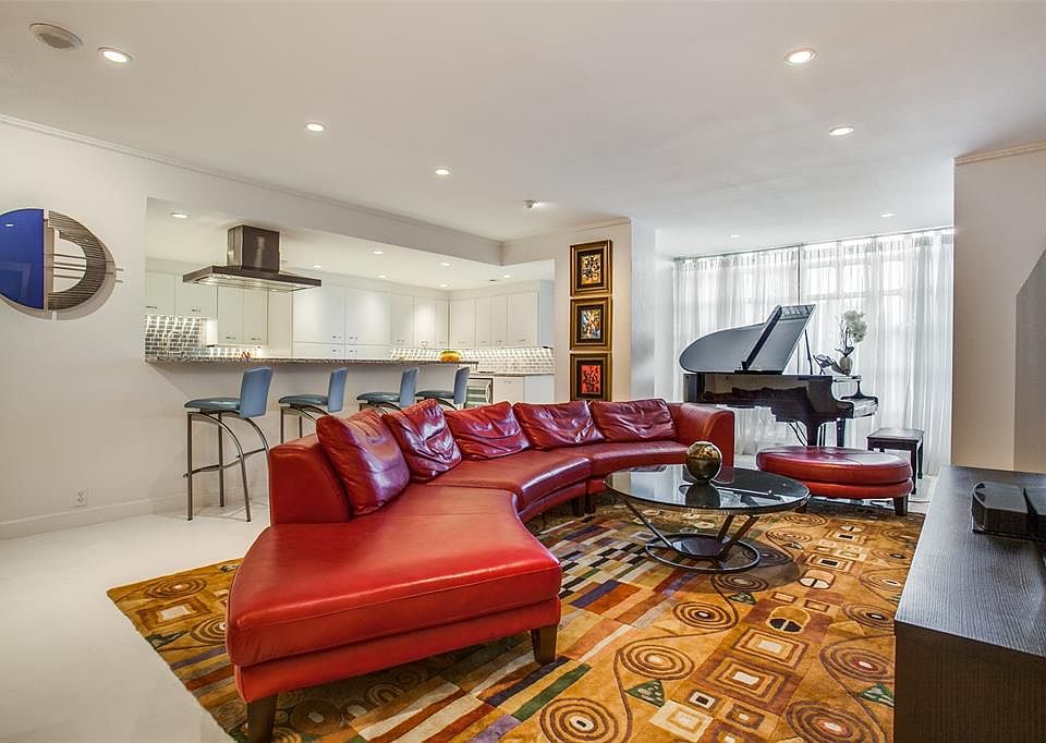 1st image of 3525 Turtle Creek Blvd APT 4C