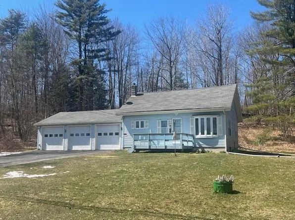 41 Old Western Avenue, Winthrop, ME 04364