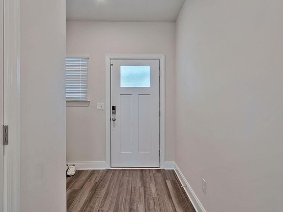 4th image of 4502 Skywood Ln