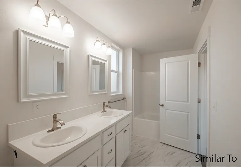 2488-2490 Roll Tide Ct — Photo 7