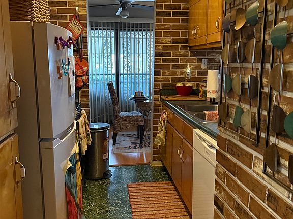 2nd image of 5662 Los Gatos Dr APT 4