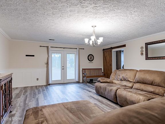 4th image of 4703 Francell Ct