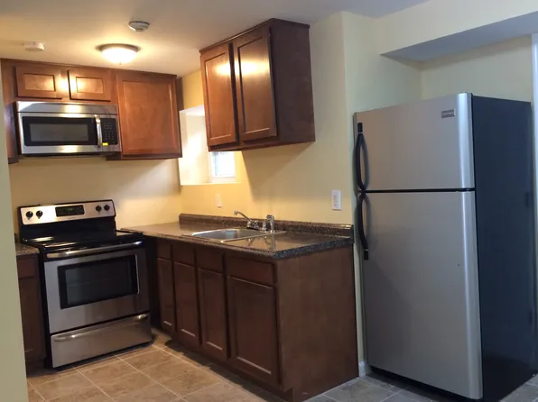 209 E 33rd St #1B, Baltimore, MD 21218