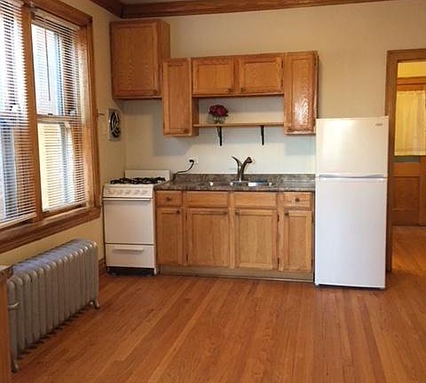 4th image of 7236 S Fairfield Ave #1F