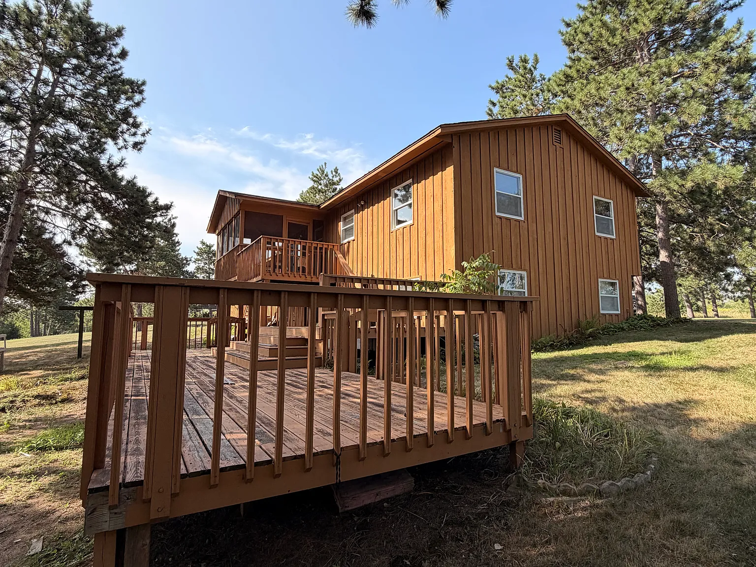 5 bed, 2089 sqft, $3,200 — Photo 3