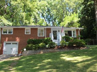 2462 Hunting Valley Dr, Decatur, GA 30033