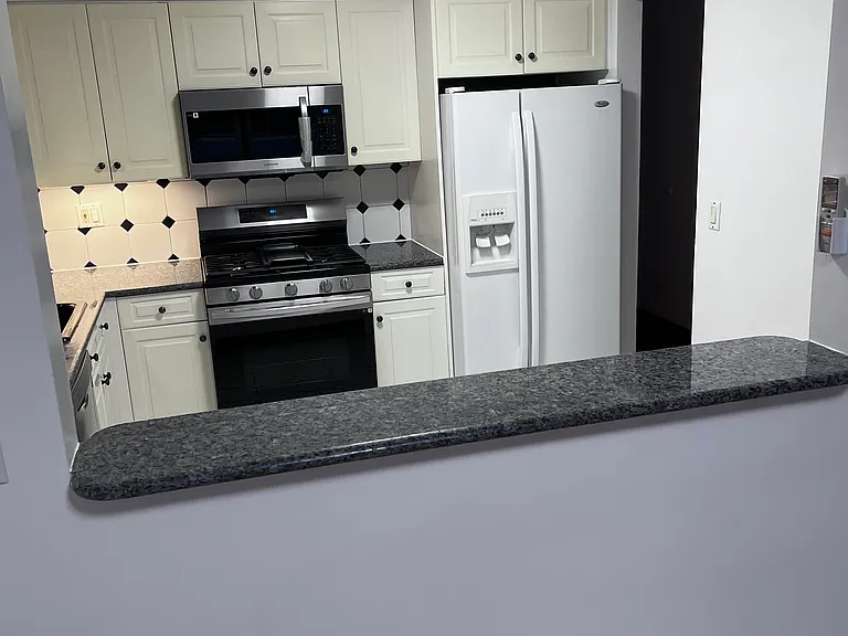395 Coolidge Ave #1 — Photo 6