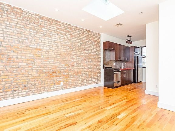 3rd image of 469 Park Pl APT 4