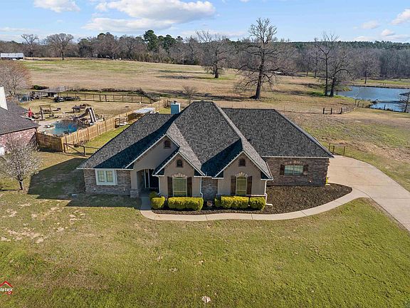 2nd image of 311 Cypress Creek Dr