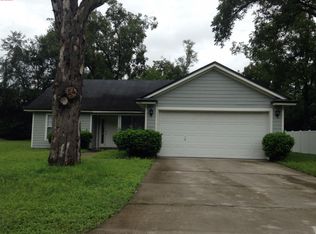 8139 Cahoon Dr W, Jacksonville, FL 32221