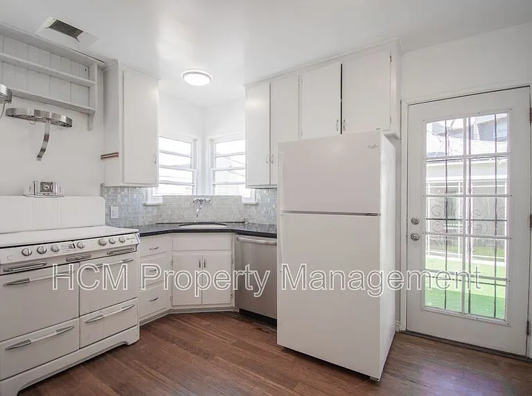 1781 1/2 Washington Way — Photo 5