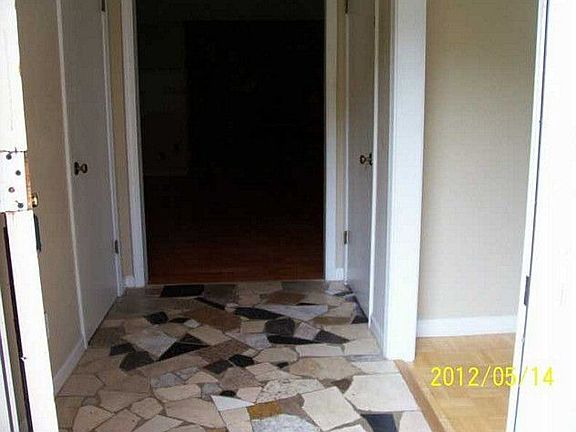 3rd image of 406 Sancho Dr