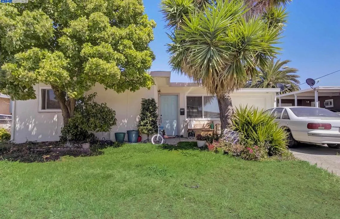 20 Wharf Dr photo 1
