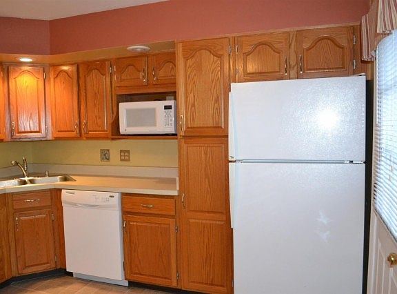 4th image of 2694 Gayle Ct