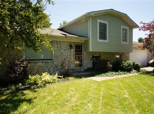 8015 Ridgegate Edr, Indianapolis, IN 46268