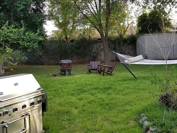 2nd image of 901 W Mackenzie Dr
