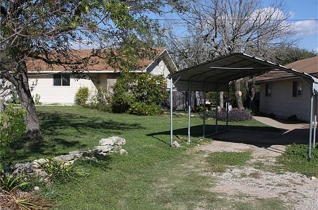 Front Exterior of Unit B.