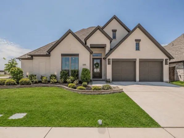 5744 Turner May Dr, Fort Worth, TX 76126