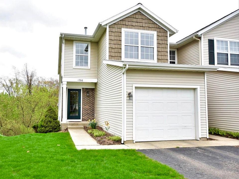 1st image of 1766 Park Trl NE